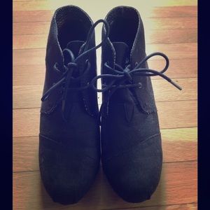 Bobs Wedge High Notes Booties